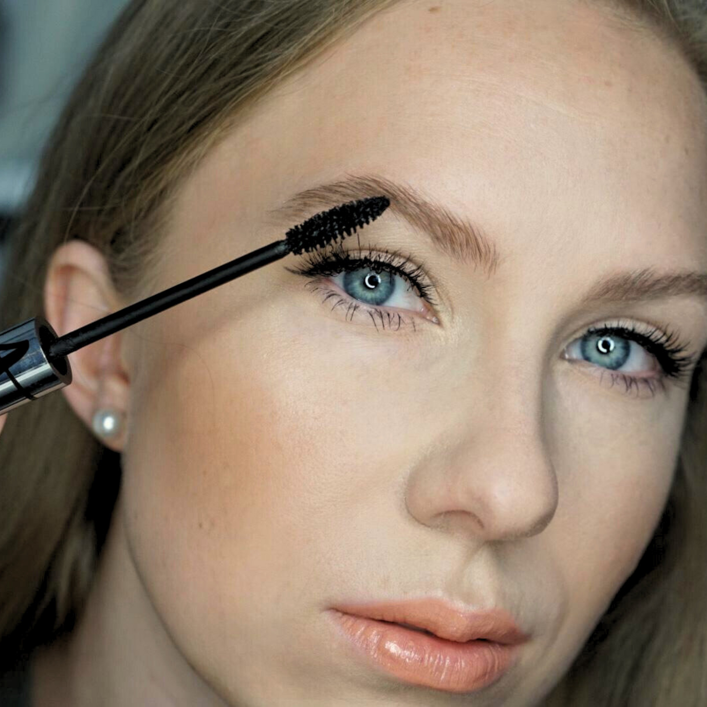 Shape Smooth Mascara